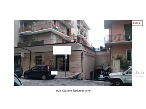 LOTTO UNICO: LOCALE A DESTINAZIONE COMMERCIALE